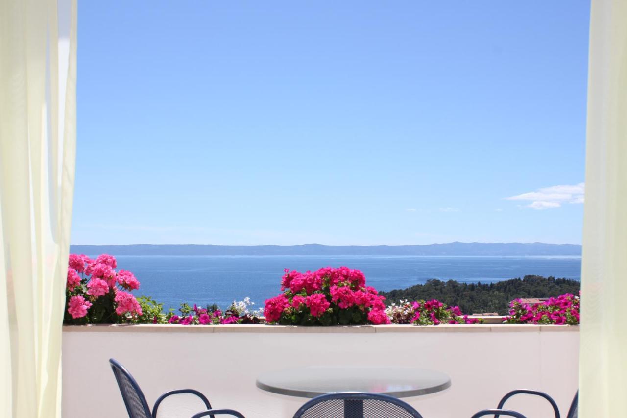 Villa Ruza Макарска Екстериор снимка